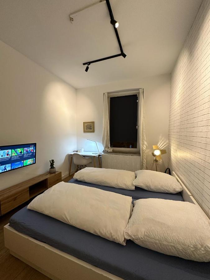 Igo Apartment 2 Schlafenzimmer Mit Waschmaschine Trockner Haustier Rheinufer 5Min Netflix Disney Plus 17-6 Дуйсбург Екстериор снимка